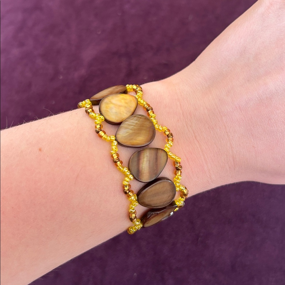 🌼2 for $35🌼Abalone and beaded bracelet